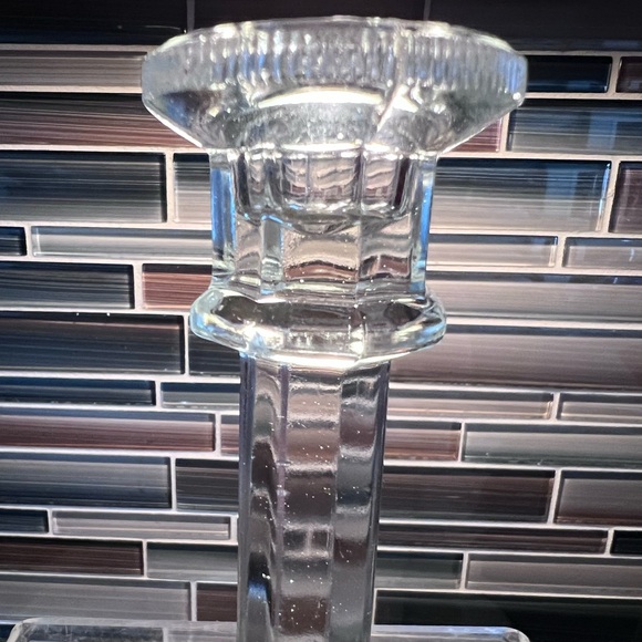 Vintage pressed Early American Glass Candlestick Holder 7” tall - Picture 6 of 9